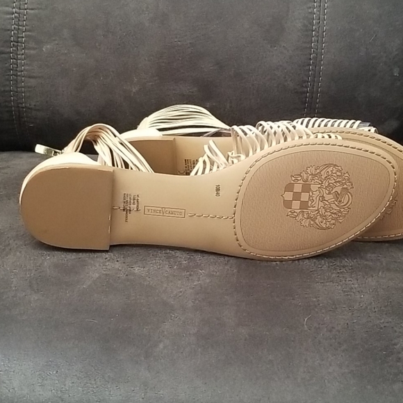 Vince Camuto sandal - Picture 5 of 5